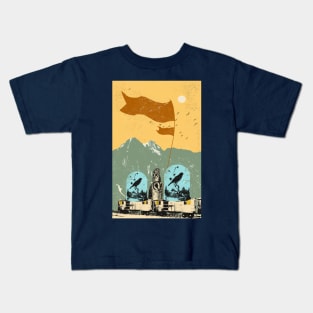 BIRD TRAIN Kids T-Shirt